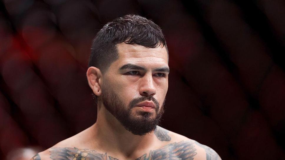 Антъни Ернандес и Грегъри Родригес оглавяват завръщането на UFC в Сакраменто