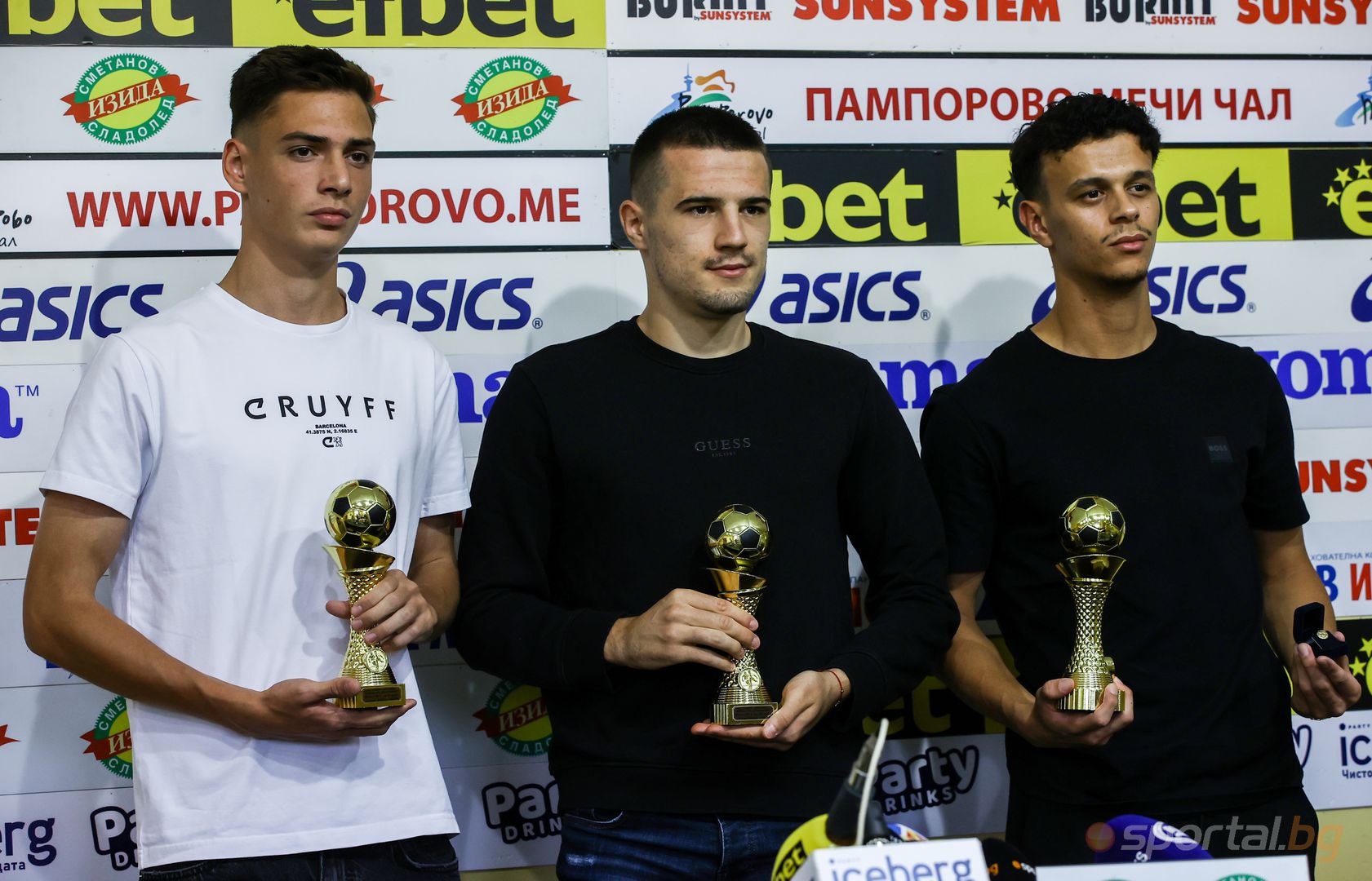 Награждават Ел Джемили, Марин Петков и Преслав Бaчев за играч на кръга