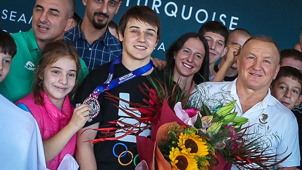 Юлияна Янева: Щастлива и докосната съм от любовта на цяла България