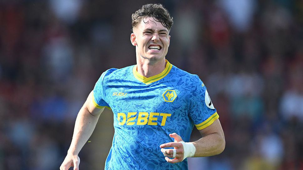 Звездата на Уулвс последва примера на своя мениджър