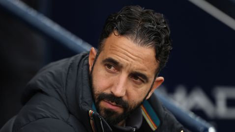 Голяма неустойка спира уволнението на Аморим