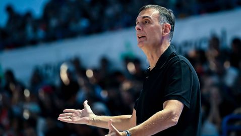  Олимпиакос търси гард 