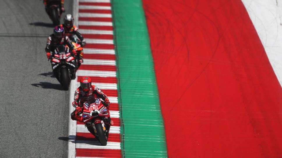 MotoGP планира да последва модела на Формула 1 с по две квалификации на уикенд