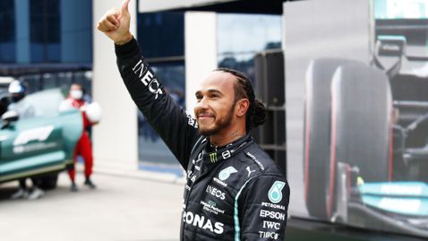 Хамилтън: Не сме променили нищо по колата и не знам защо печелим