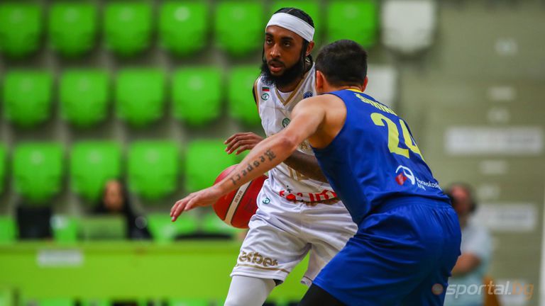 Отборът на Балкан се раздели с една от летните си