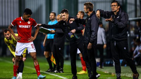  Саша Илич пусна играчите в отмора 