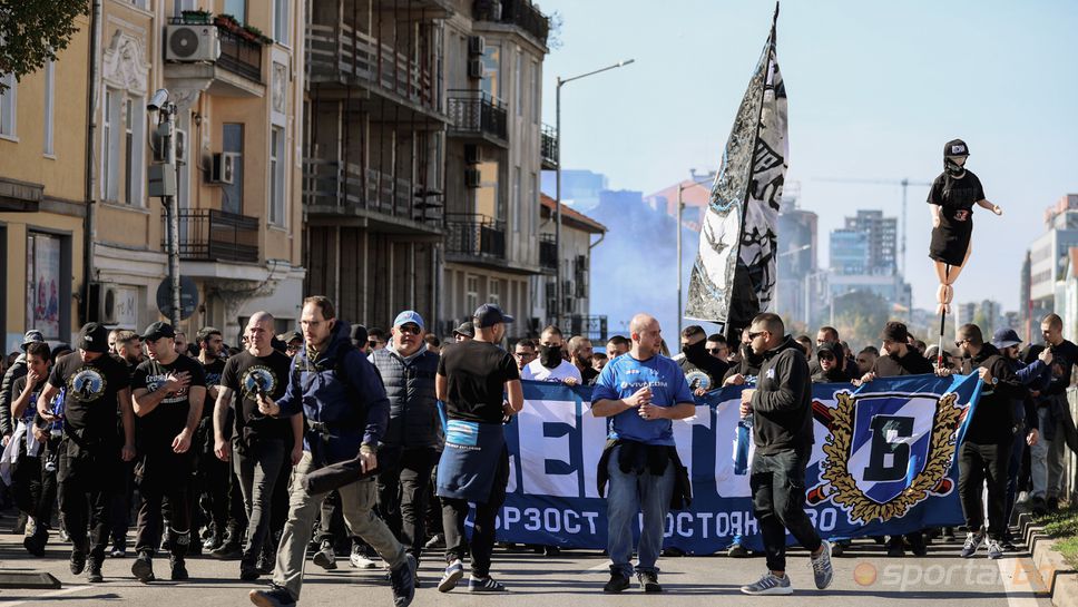 "Синьо" шествие преди дербито с ЦСКА - очаквайте на живо!