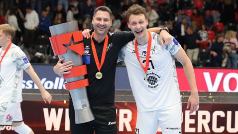 Атанас Петров, който изведе България до световната титла, грабна Суперкупата на Швейцария