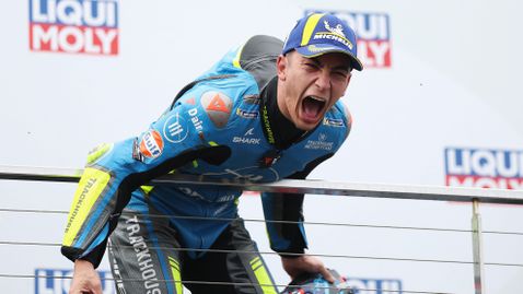  Раул Фернандес затвори устите на критиците си с брилянтна първа победа в MotoGP 