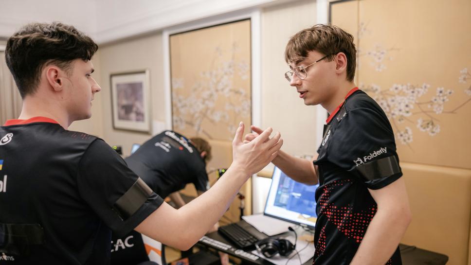 ENCE прекрати договора на kRaSnaL по взаимно съгласие