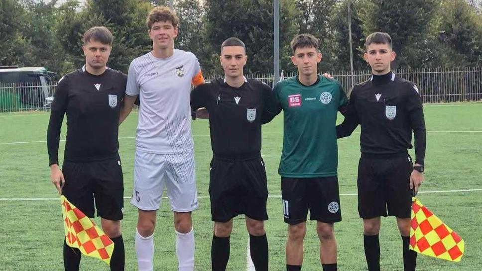 Нефтохимик и Пирин си спретнаха голово реми при U17