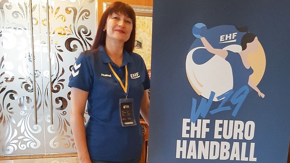 Доц. Росица Димкова с наряд за мач на гранда Гьори