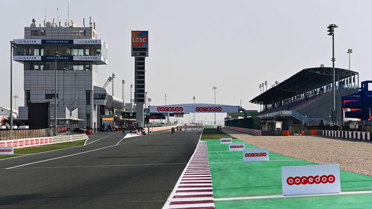 Пилоти от Формула 1 определят пистата в Катар като много физическа