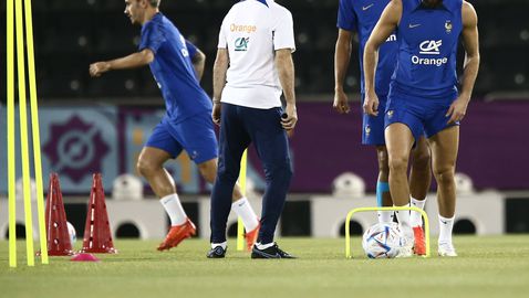  Бензема и Варан упражняват за Франция, Дешан измисли забавна роля за Гризман 