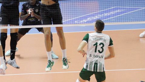 Силен Светльо Иванов с 21 точки, Аккуш със 7-а поредна загуба в Турция