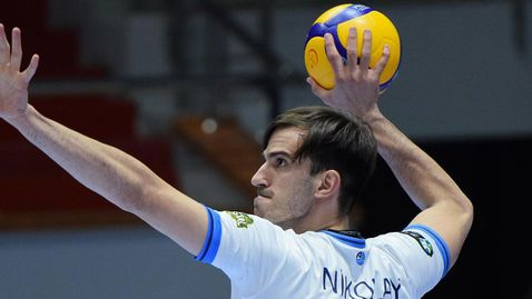 Николай Къртев дебютира със загуба за Аркас от Николай Пенчев и Фенербахче