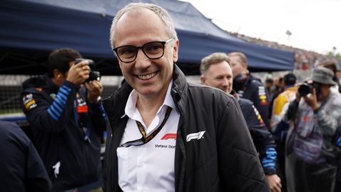 От Формула 1 отрекоха слуховете, че Доменикали ще става шеф на MotoGP