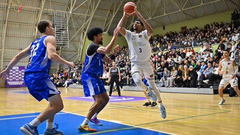 Локомотив пречупи Академик Бултекс 99 след продължение във вълнуващо пловдивско дерби