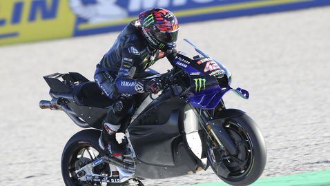  Алекс Ринс похвали напредъка на V4 мотора на Ямаха 