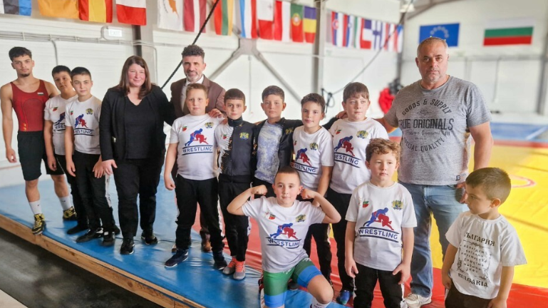 Нова зала по борба отвори врати във Ветрино