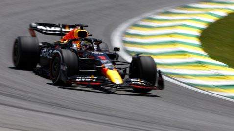  Верстапен: Имах проблеми с акомодацията към новите коли 