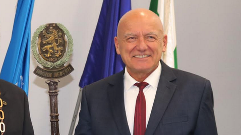 Професор в НСА става вицепрезидент на Георги Иванов