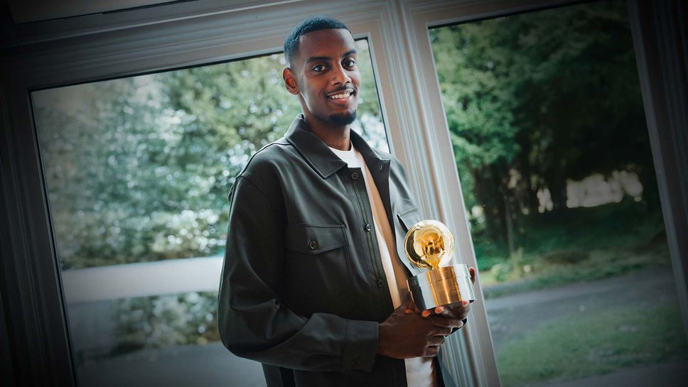 Нападателят на Ливърпул Александър Исак снощи бе избран за Най