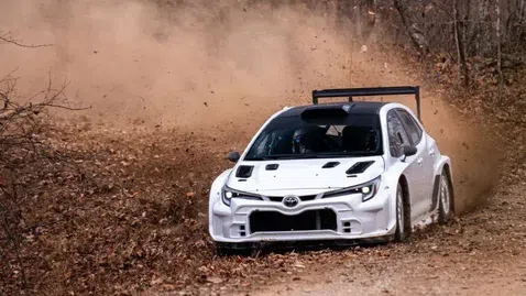  След над четвърт век Тойота Корола се връща на рали правите 