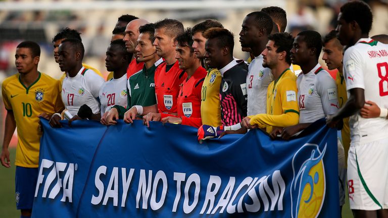 Германската полиция обяви че при разследването на инцидента на футболната