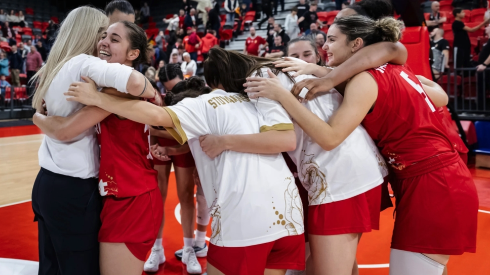 Таня Гатева повика 13 баскетболистки за мачовете със Словения и Унгария