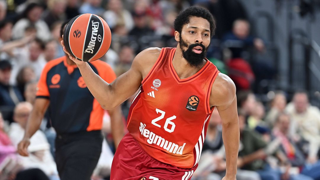 Пешич разкри защо Спенсър Динуиди си е тръгнал от Байерн Мюнхен