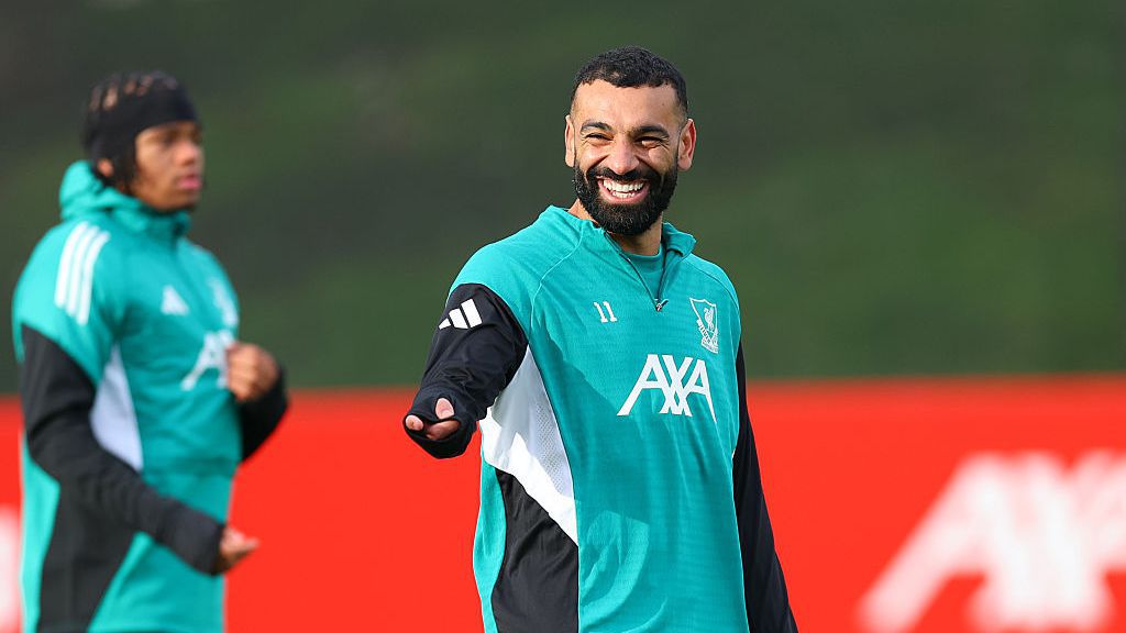 Конате се прибра във Франция преждевременно, Салах поднови тренировки с Ливърпул и бе включен в групата