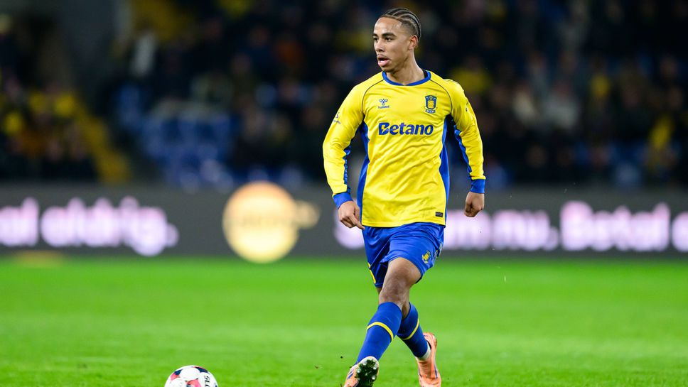 Лион привлече халфа Ноа Нартей от Брьондби Френският клуб ще