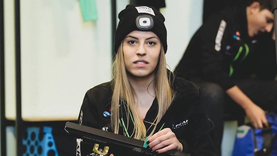 Катрин Маноилова е полуфиналистка на 1500 метра на Световната купа в Алмати