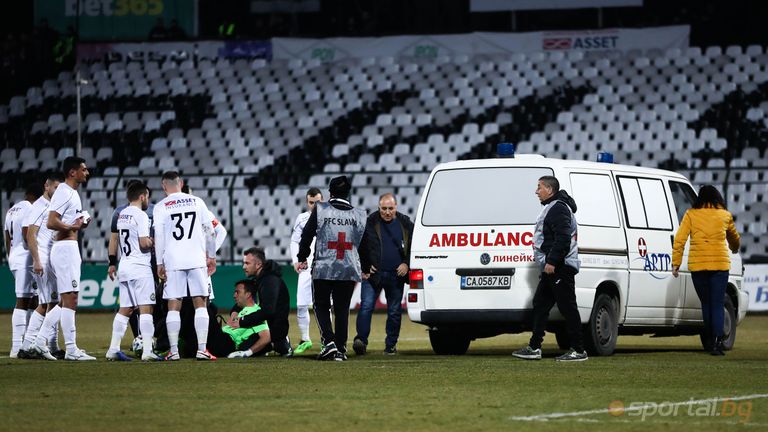  Собствениците на колата за спешна помощ се извиниха за заялата врата при случая с Георги Петков 