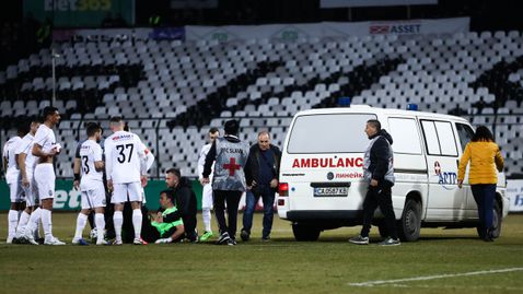  Откараха Гошо Петков в болница след тежък удар, колкото да отключиха колата за спешна помощ 