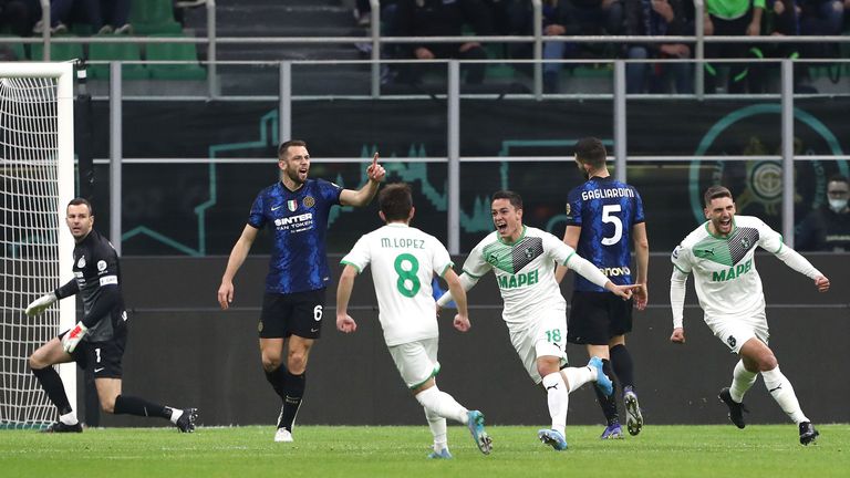  Сасуоло още веднъж спечелва на “Джузепе Меаца ” и спря Интер за върха в Серия “А ” 