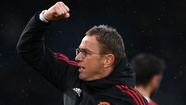 Мениджърът на Манчестър Ралф Рангник настоява че всичко е наред