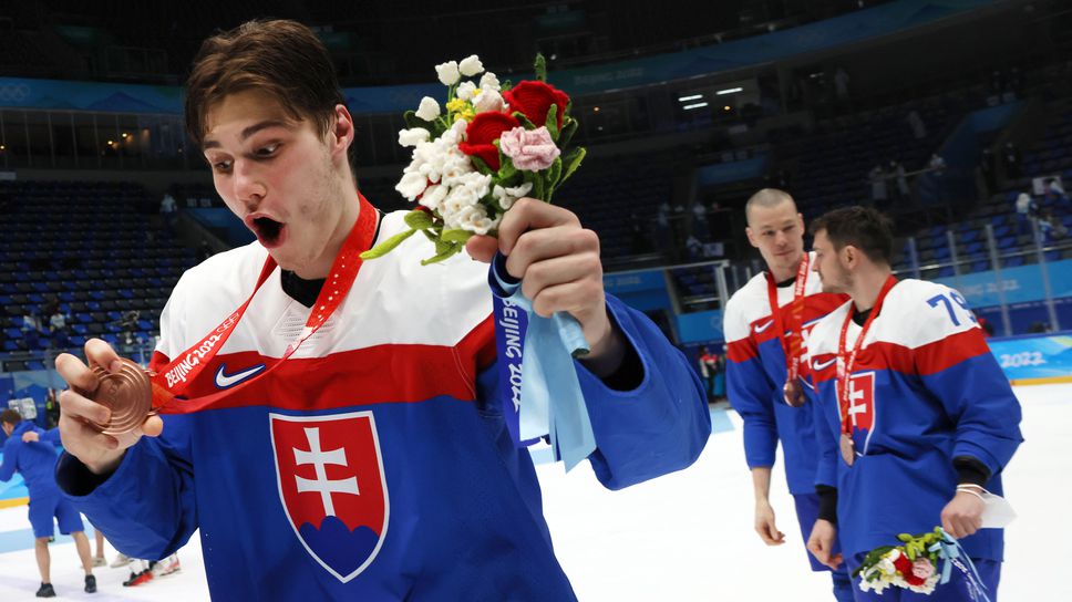 Словашкият тийнейджър Юрай Слафковски бе избран за MVP в олимпийския турнир по хокей на лед