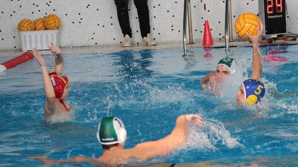 Комодор и КПС Варна спечелиха групите си в първата квалификация на първенството U15