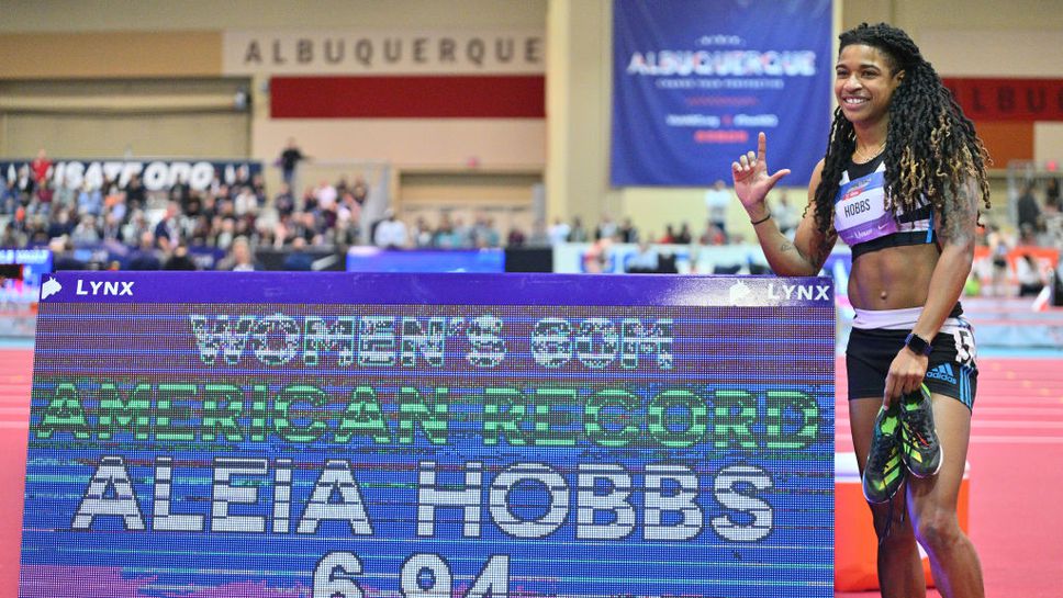 Хобс остана на 2 стотни от световния рекорд на 60 метра