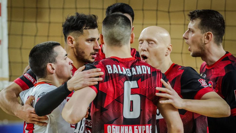 Нефтохимик със страхотен обрат срещу Левски в София, остава втори в Efbet Супер Волей