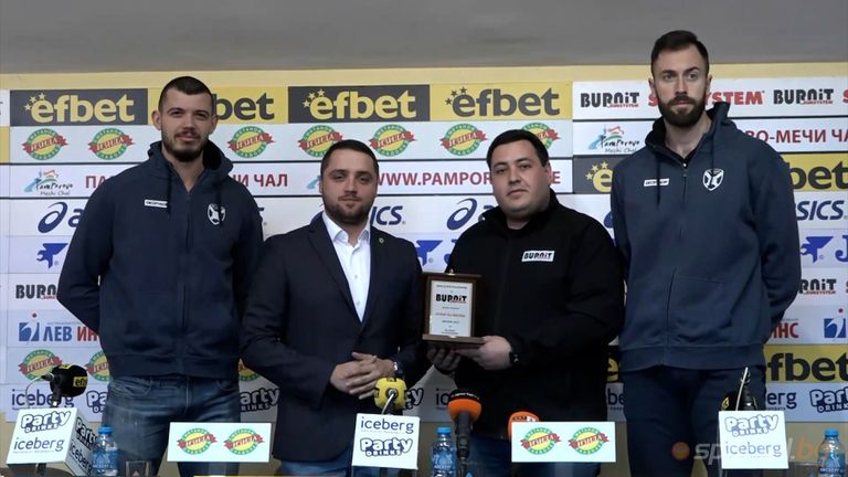 Волейболистите от мъжкия отбор на Хебър Пазарджик спечелиха приза за