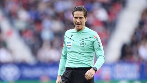 Отпаднаха съмненията към съдията, който изгони Белингам