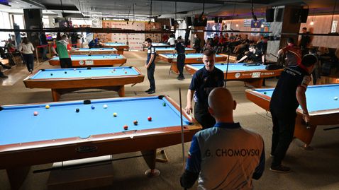 Най-добрите играчи от 5 държави стартират сезона на Балканската билярдна асоциация в Петрич