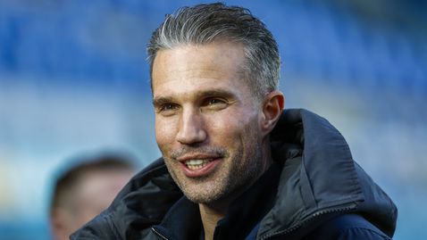 Ван Перси сменя тима на Християн Петров с този на Пламен Андреев