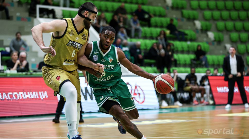 Равностойна игра и лек аванс за "моряците" след първата четвърт