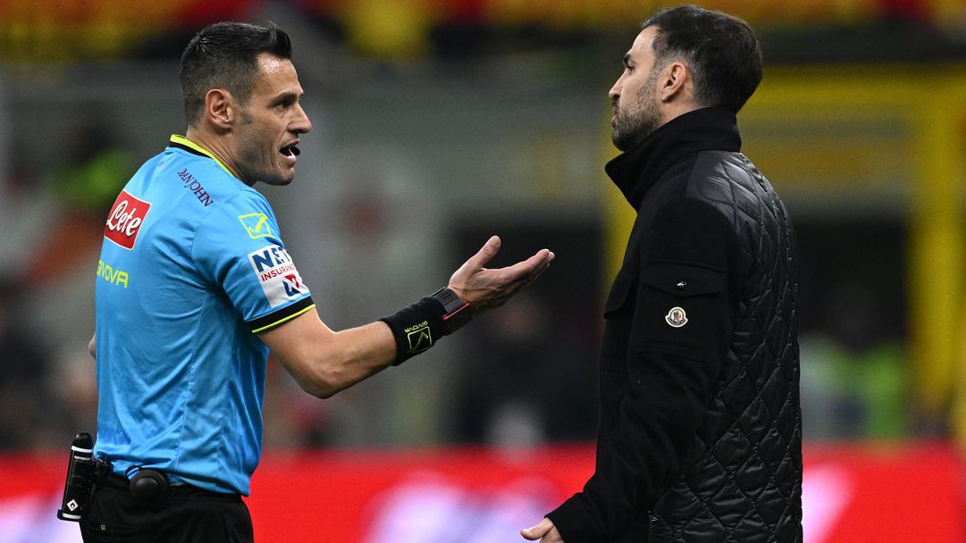 Ето защо Фабрегас не може да бъде наказан за действието си, с което вбеси Алегри