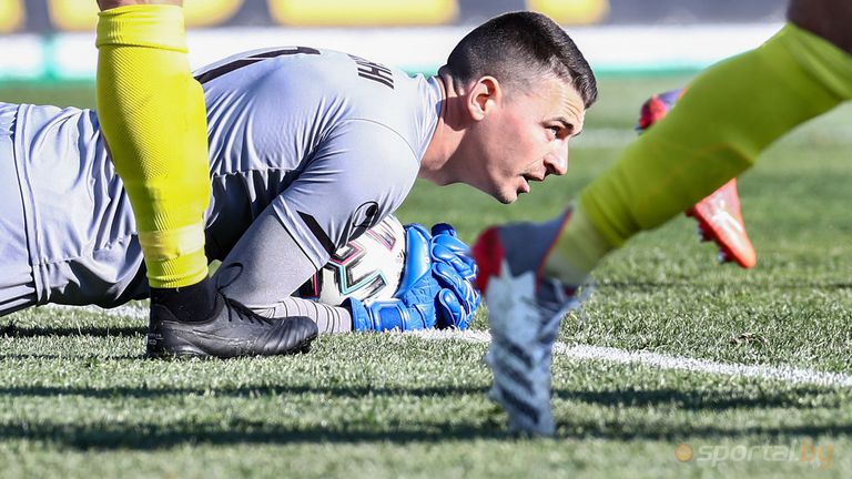  Аргилашки и Ботев (Пд) към момента не са се разбрали за нов контракт 