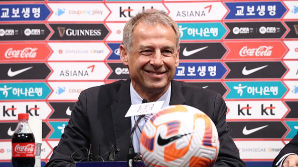 Първи лагер за Клинсман с националния отбор на Южна Корея